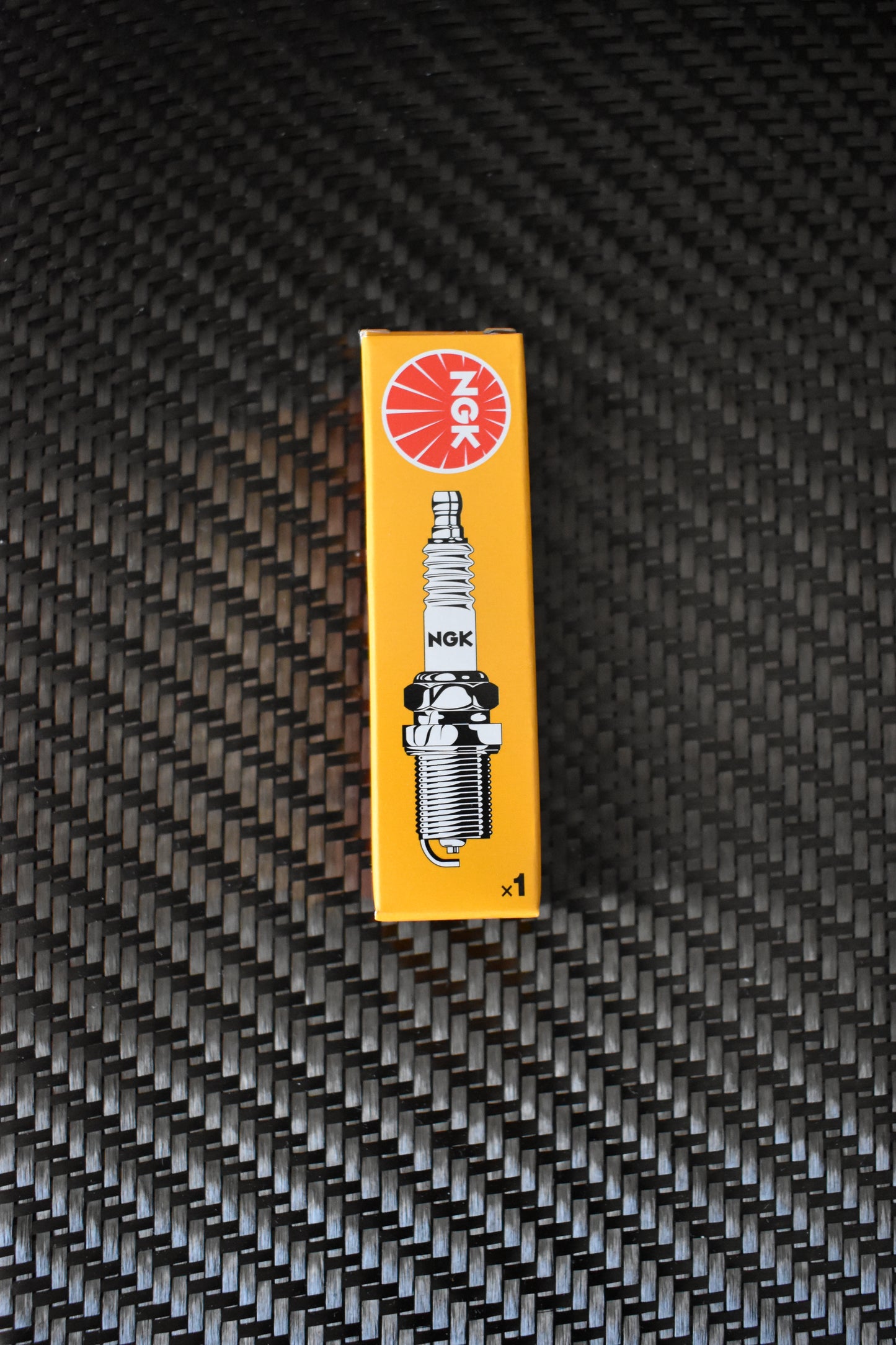 CMB 27 SPARKPLUG